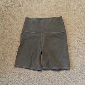 Vuori Biker Gray Biker Shorts Size S Gray Women's Shorts